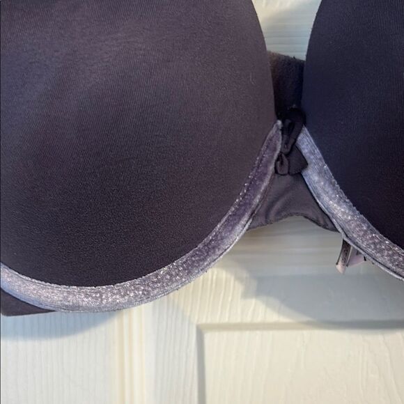 VICTORIA'S SECRET 34DD Body by Victoria Full-Coverage Bra Perfect Shape Gray - Picture 2 of 9